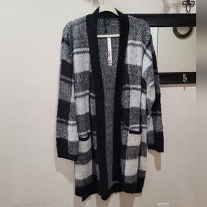 Love By Design Black & Grey Plaid Long Open Cardigan – XL (NWT)